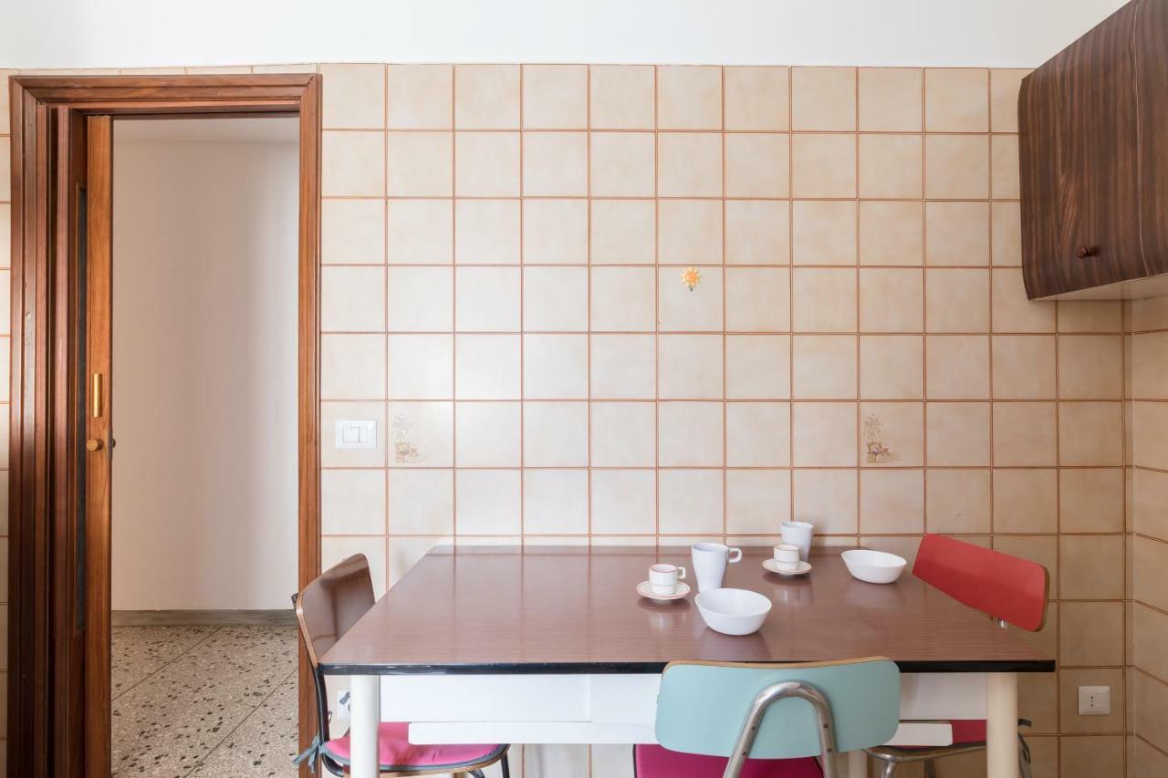 Hortis Apartment, 5 Persone, 2 Camere, Balcone, Metro C E Tram Per Il Centro Lejlighed