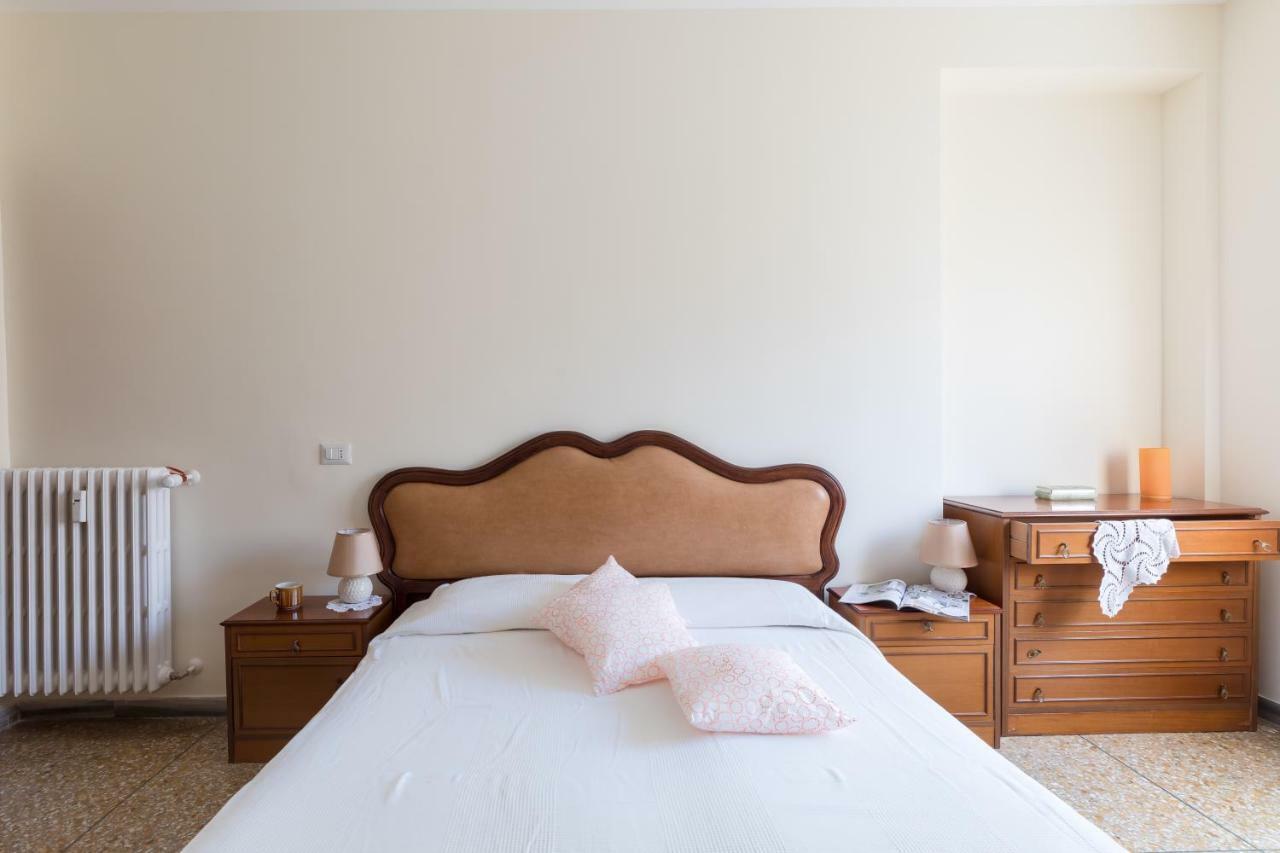 Hortis Apartment, 5 Persone, 2 Camere, Balcone, Metro C E Tram Per Il Centro Lejlighed